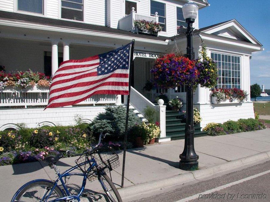 Hotel Iroquois Mackinac Island Bagian luar foto